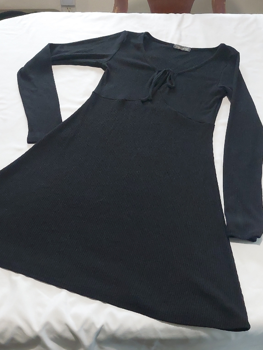 Billabong Black Long Sleeve Knit Tie-Front Dress.